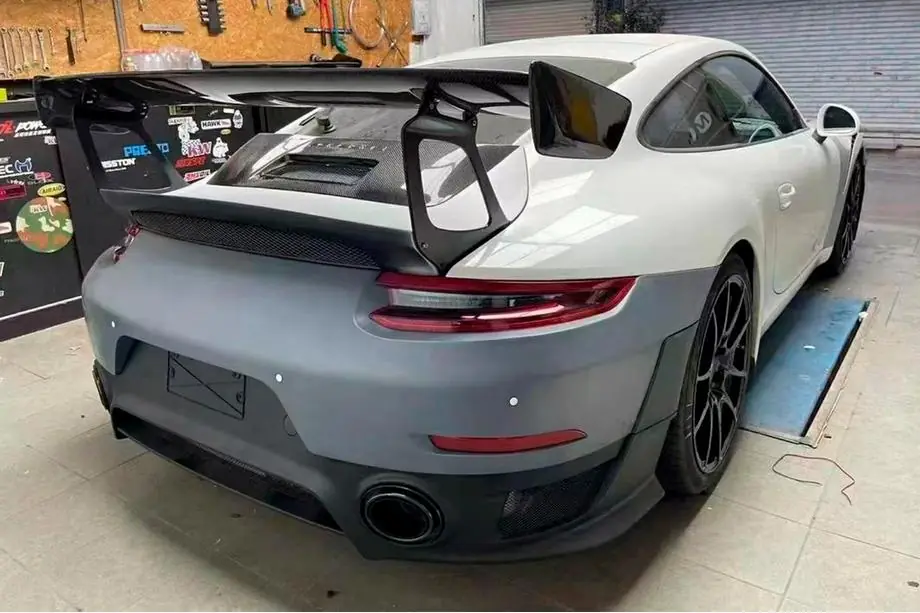 Porsche 911 (991) 2011–2019 Spoileris V5 (karbons) Image
