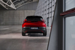 Alfa Romeo Junior (2025) apskats: hibrīds un elektriskais krosovers vienā auto foto 2