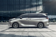 Lexus LM 500h: grezns hibrīda minivens VIP pārvadājumiem foto 3