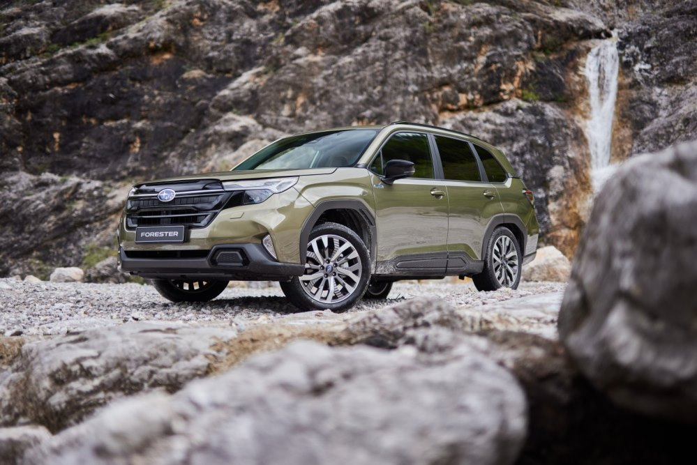 Subaru Forester Hybrid 2025: Pārskats par krosovera hibrīda versiju