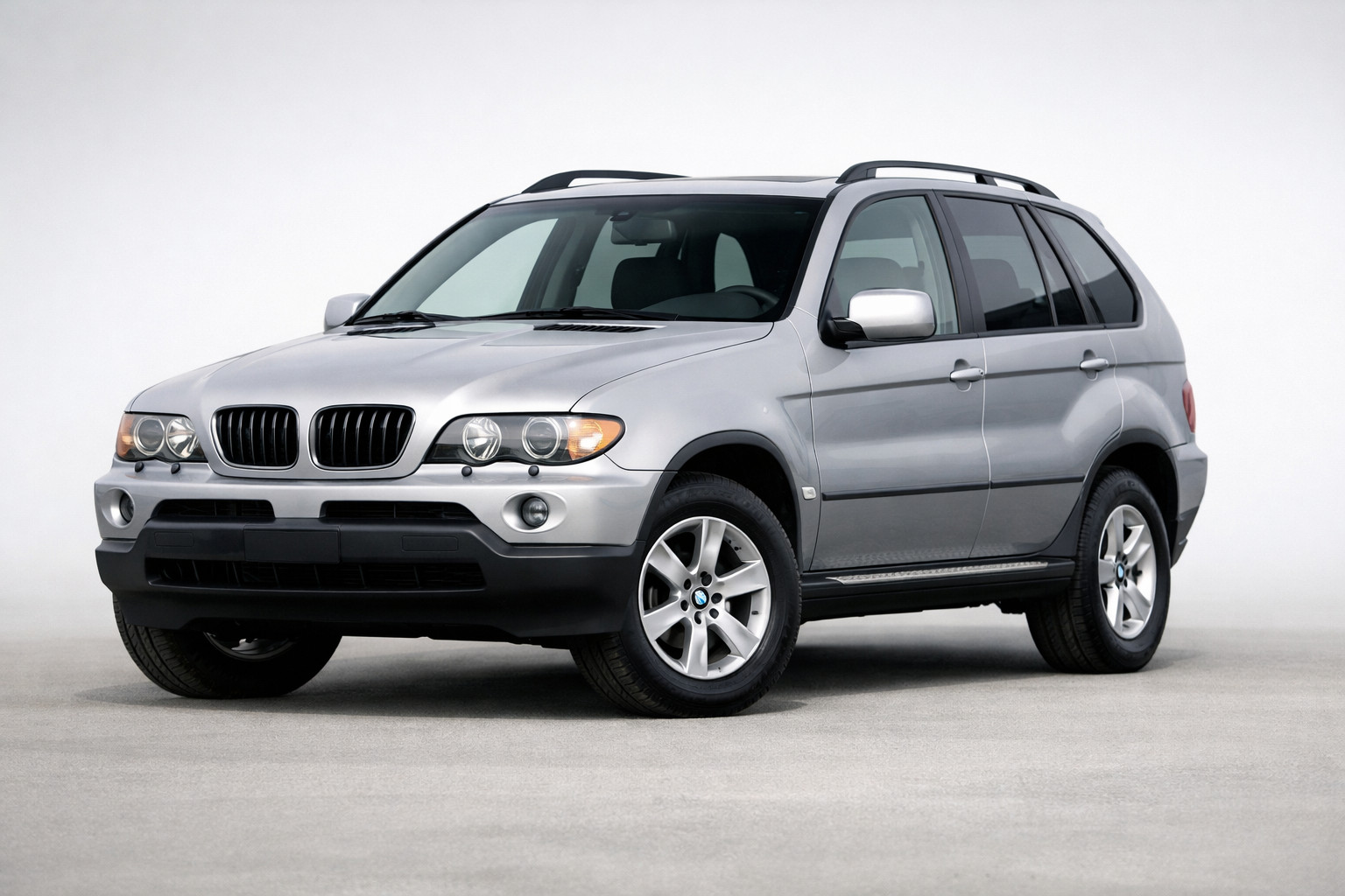 BMW X5 E53 apskats: Vecs, bet uzticams