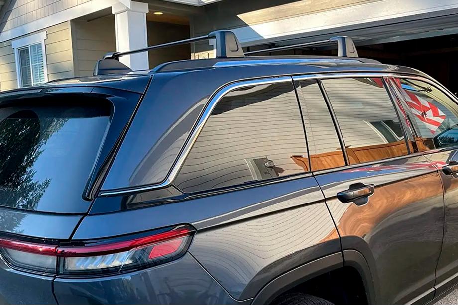 Jeep Grand Cherokee WL 2021– Jumta šķērssijas integrētām jumta reliņām OEM (2 gab.) Image