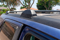 Honda CRV 2001–2006 OEM šķērssijas stiprināšanai rūpnīcas vietās ar slēdzeni (2 gab.) foto 1