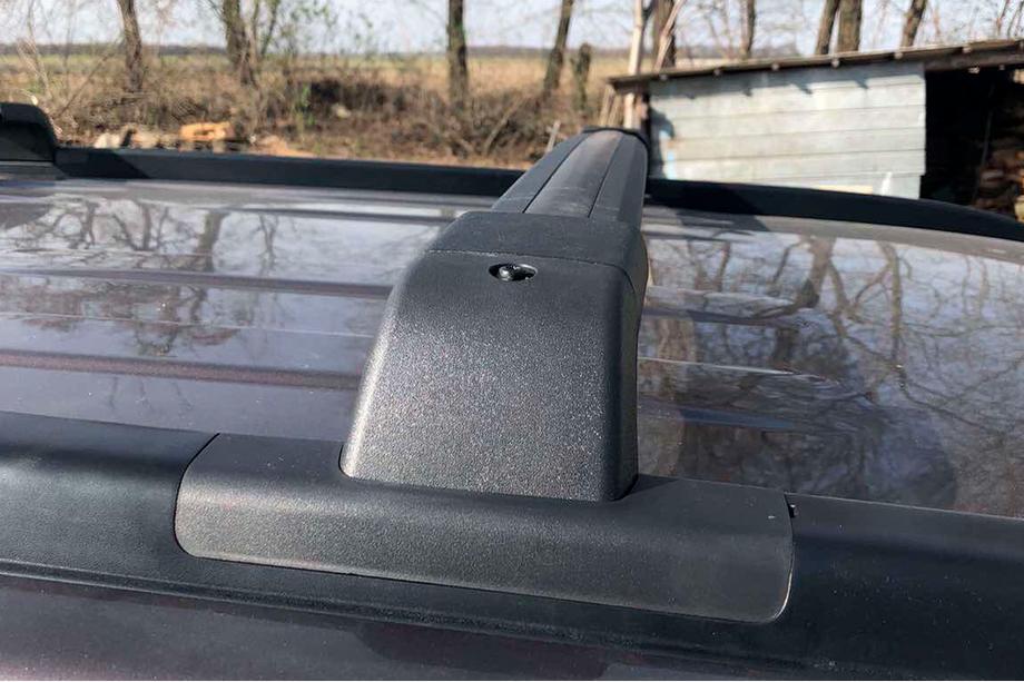 Nissan X-trail T31 2007–2014 OEM šķērssijas stiprināšanai rūpnīcas vietās ar slēdzeni (2 gab.) Foto 2