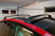 Tesla Model 3 2017– OEM šķērssijas stiprināšanai rūpnīcas vietās ar slēdzeni (2 gab.) foto 2