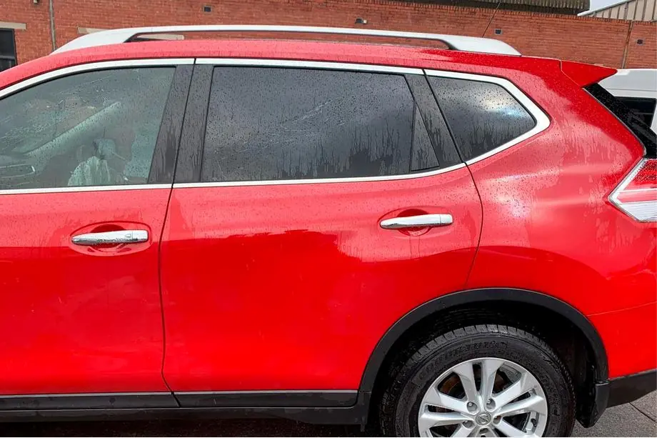 Nissan X-trail T32/Rogue 2014–2021 OEM jumta reliņi (2 gab.) Foto 1