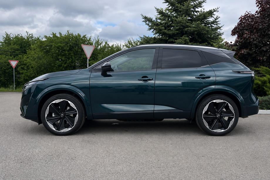Nissan Qashqai 2021– Integrēti jumta reliņi, pelēki OEM (alumīnijs) Image