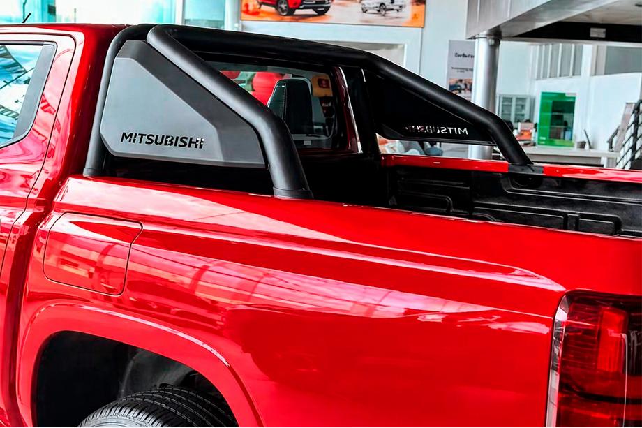 Mitsubishi L200 2024– Rollbar (kravas kastes loks) Image