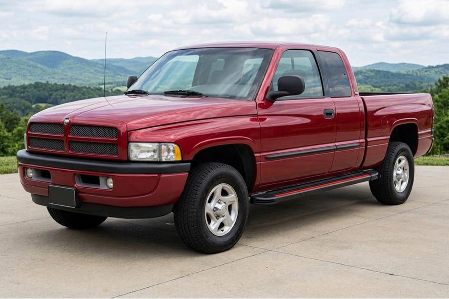 Dodge RAM (BR/BE) 1994–2002 Sānu pakāpieni Maya Red (2 gab., alumīnijs) Image