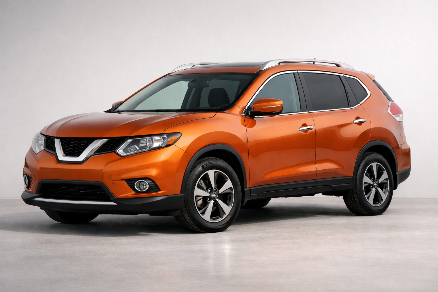Nissan X-Trail T32/Rogue 2014-2021 apskats: ģimenes auto bez izrādīšanās
