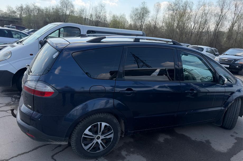 Ford S-Max 2007–2014 Hromēti jumta reliņi Plastmasas stiprinājuma kājas Image