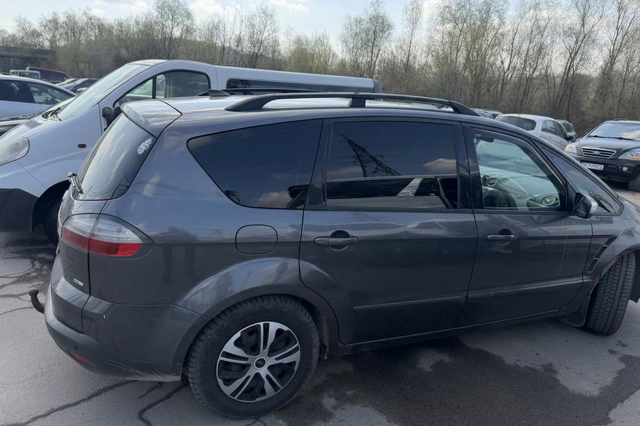 Ford S-Max 2007–2014 Melni jumta reliņi Image