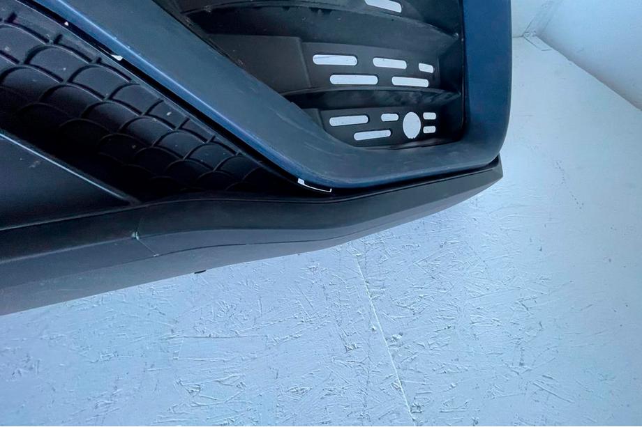 Mercedes GLC X253 2015–2022 Priekšējā bampera ieliktnis GLC63 AMG 2015-2019 (kreisā puse) Foto 6
