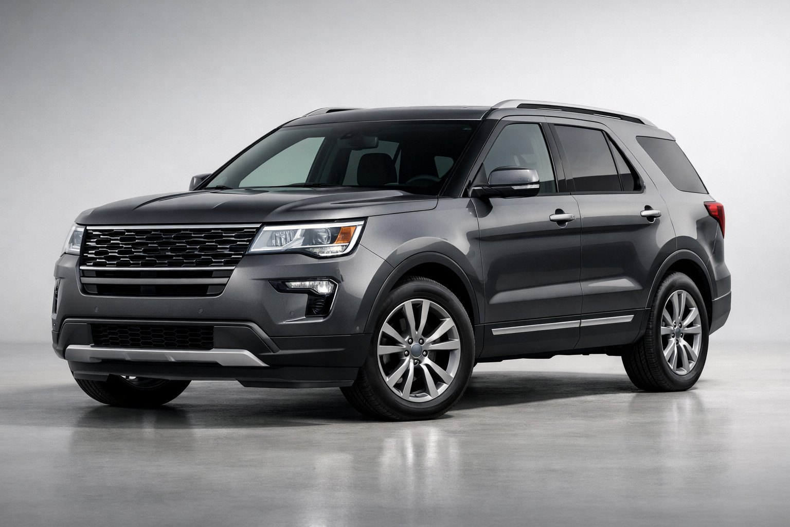 Apskats: Ford Explorer 2019–, liels ģimenes SUV jaunā formātā