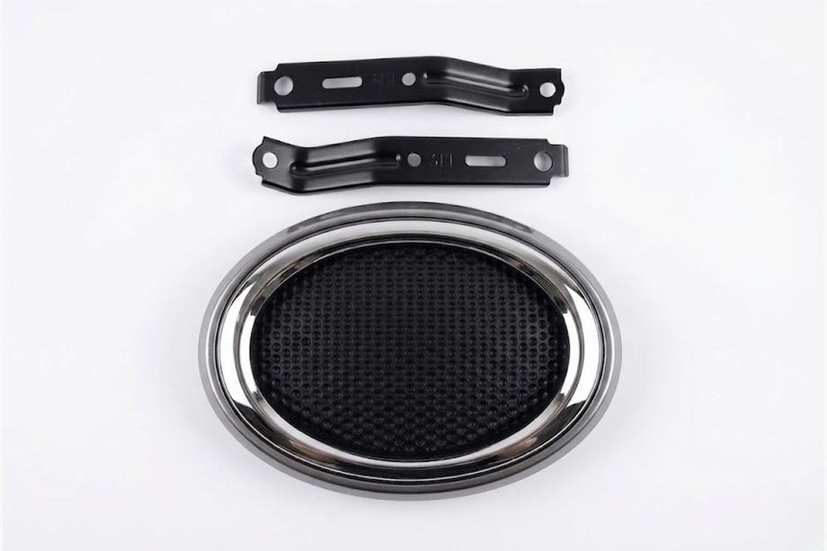 Toyota Land Cruiser Prado 150 2009–2023 Priekšējā emblēma V4 (2013-2017, 20 x 14 cm) Image