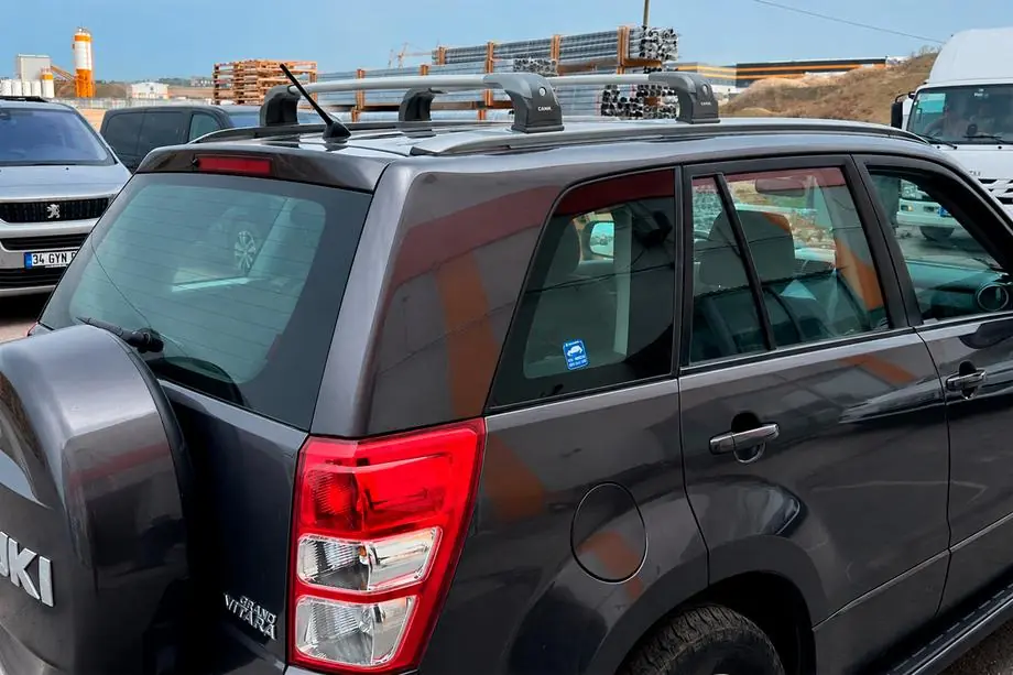 Suzuki Grand Vitara 2005–2017 Jumta bagāžnieka šķērstieņi oriģinālajām stiprinājuma vietām Ecem V3 (2 gab.) Foto 5