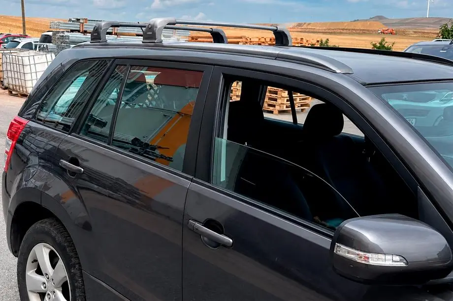 Suzuki Grand Vitara 2005–2017 Jumta bagāžnieka šķērstieņi oriģinālajām stiprinājuma vietām Ecem V3 (2 gab.) Foto 8