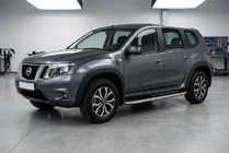 Nissan Terrano 2014– Sānu sliekšņi Tayga Grey (2 gab., alumīnijs) foto 1