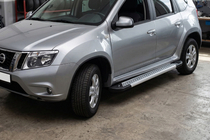 Nissan Terrano 2014– Sānu pakāpieni Vision New Grey (2 gab., alumīnijs) foto 1