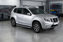 Nissan Terrano 2014– Maydos V1 sānu sliekšņi / pakāpieni (2 gab., alumīnijs/nerūsējošais tērauds) foto 1