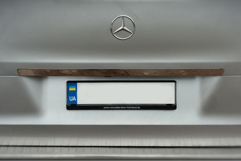 Mercedes Vito/V klase W447 2014– Plata līste virs numura zīmes (nerūsējošais tērauds) Image
