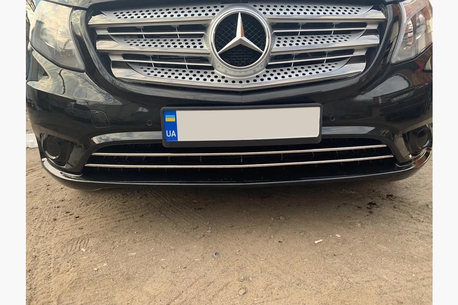 Mercedes Vito/V klase W447 2014– Bampera režģa uzlikas (2 gab., nerūsējošais tērauds) Vito pasažieru versija (melns hroms) Foto 6