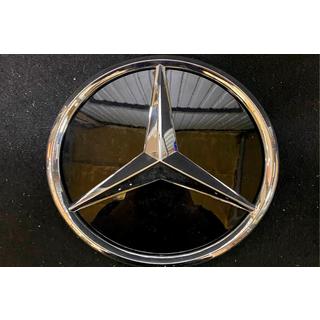 B-kategorija Priekšējā emblēma ar spīdīgu korpusu (18,4 cm) Mercedes ML W164 2005–2011 foto 3