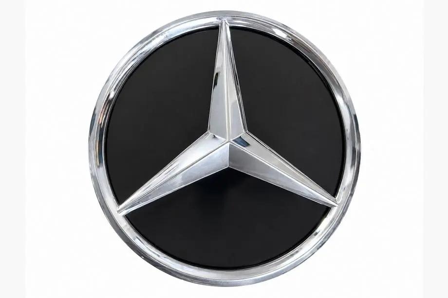 Mercedes ML W164 2005–2011 B-kategorija Priekšējā emblēma ar spīdīgu korpusu (18,4 cm) Foto 2
