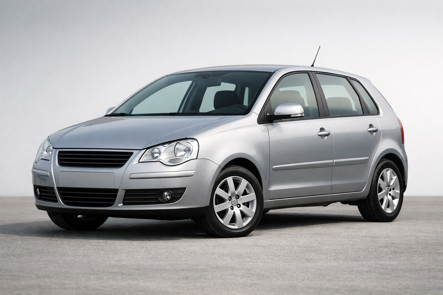 Volkswagen Polo 2001-2009 apskats: vienkāršs un saprotams pilsētas auto