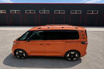 Volkswagen ID BUZZ 2022– Hromēti jumta reliņi (turku dizains) foto 4