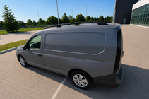 Volkswagen Caddy 2020– Melni jumta reliņi (turku dizains) foto 2
