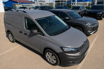 Volkswagen Caddy 2020– Melni jumta reliņi (turku dizains) foto 4