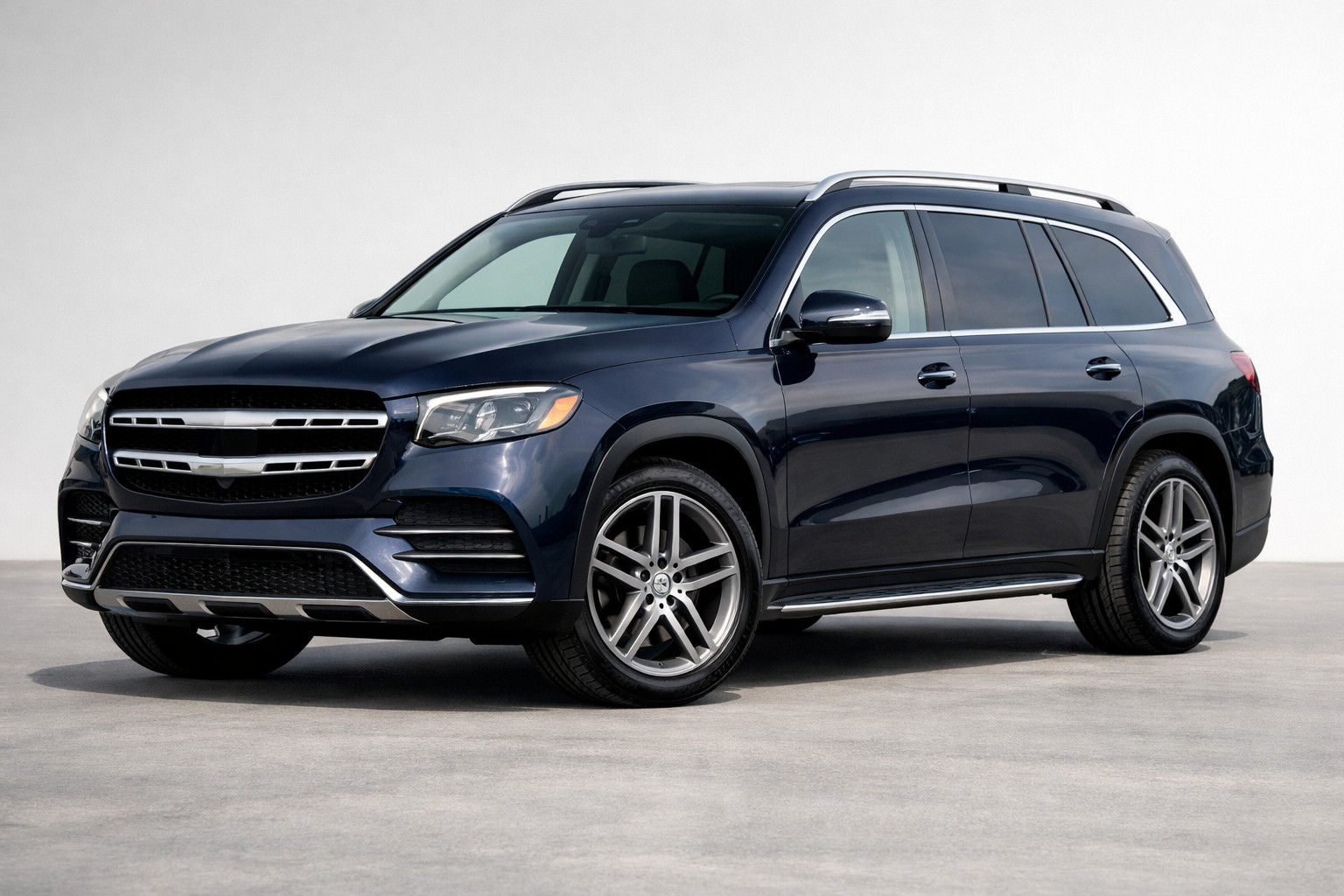 Mercedes GLS X167 (2019–) apskats: liels premium bez ilūzijām