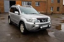 Nissan X-trail T30 2002–2007 Priekšējā aizsargstanga ST007 Black (nerūsējošais tērauds) foto 2
