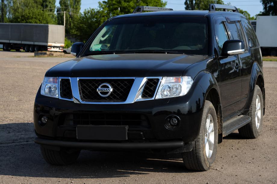 Nissan Navara 2006–2015 Priekšējais aizsargstienis ST008 Black (nerūsējošais tērauds) Image