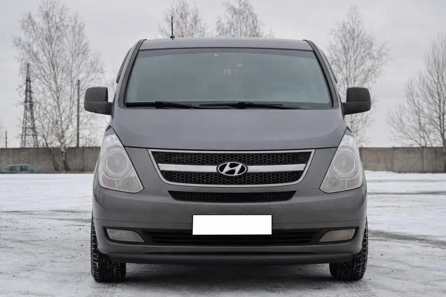 Hyundai H300, H1, Starex 2008–2020 Priekšējais aizsargstienis ST008 Black (nerūsējošais tērauds) Image