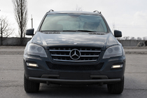 Mercedes ML W164 2005–2011 Priekšējais aizsargstienis ST008 Black (nerūsējošais tērauds) foto 1
