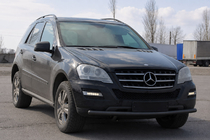 Mercedes ML W164 2005–2011 Priekšējais aizsargstienis ST008 Black (nerūsējošais tērauds) foto 2