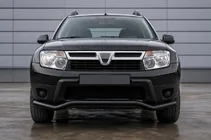 Dacia Duster 2008–2018 Priekšējais aizsargstienis ST012 Black (nerūsējošais tērauds) foto 1