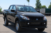 Mitsubishi L200 2015–2024 Priekšējais aizsargstienis ST014 Black (nerūsējošais tērauds) foto 3