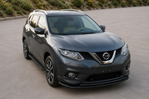 Nissan X-trail T32/Rogue 2014–2021 Priekšējais aizsargstienis ST014 Black (nerūsējošais tērauds) foto 1
