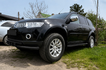 Mitsubishi Pajero Sport 2008–2015 Priekšējais aizsargs ST015 Black (nerūsējošais tērauds) foto 1