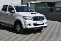 Toyota Hilux 2006–2015 Priekšējais aizsargstienis ST017 Black (nerūsējošais tērauds) foto 2