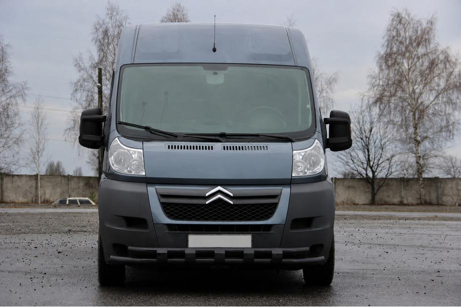 Fiat Ducato 2006–2025 Priekšējais aizsargstienis ST015 Black (nerūsējošais tērauds) Image