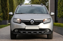 Dacia Sandero 2013–2020 Priekšējais aizsargstienis ST015 Black (nerūsējošais tērauds) foto 2