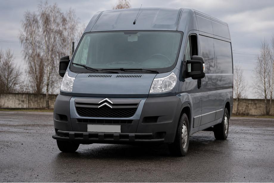 Peugeot Boxer 2006–2025 Priekšējais aizsargstienis ST015 Black (nerūsējošais tērauds) Image