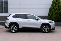 Toyota Corolla Cross 2020– Integrēti jumta reliņi, pelēki OEM (alumīnijs) foto 2
