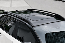 Toyota Corolla Cross 2020– Melni OEM jumta reliņi (alumīnijs) foto 2