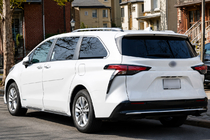 Toyota Sienna 2020– Integrēti jumta reliņi, pelēki OEM (alumīnijs) foto 3