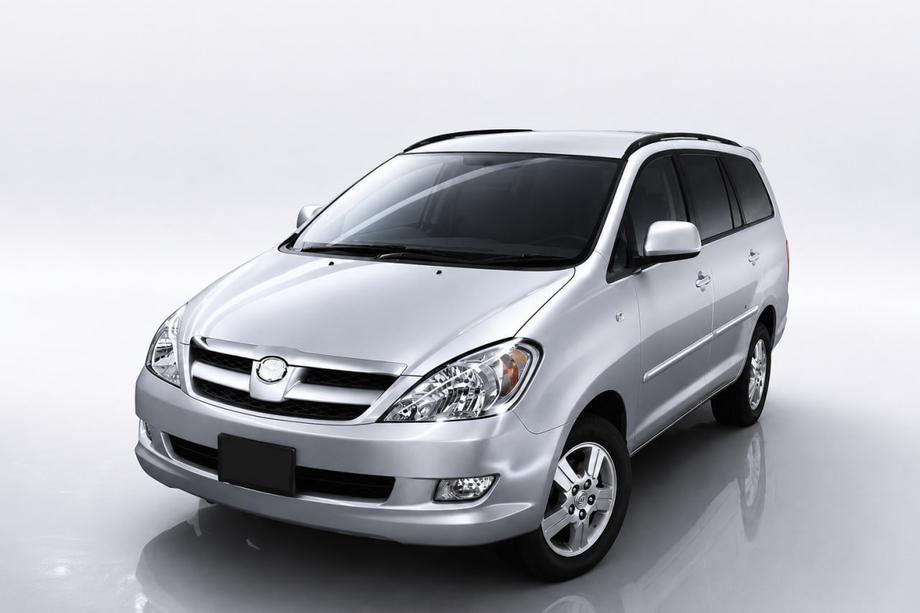 Toyota Innova 2015– Integrētie jumta reliņi melni OEM (alumīnijs) Image